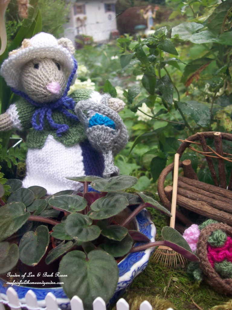 Miss Millicent Mouse https://ourfairfieldhomeandgarden.com/featured-artist-bonnie-johnson-fabric-artist/