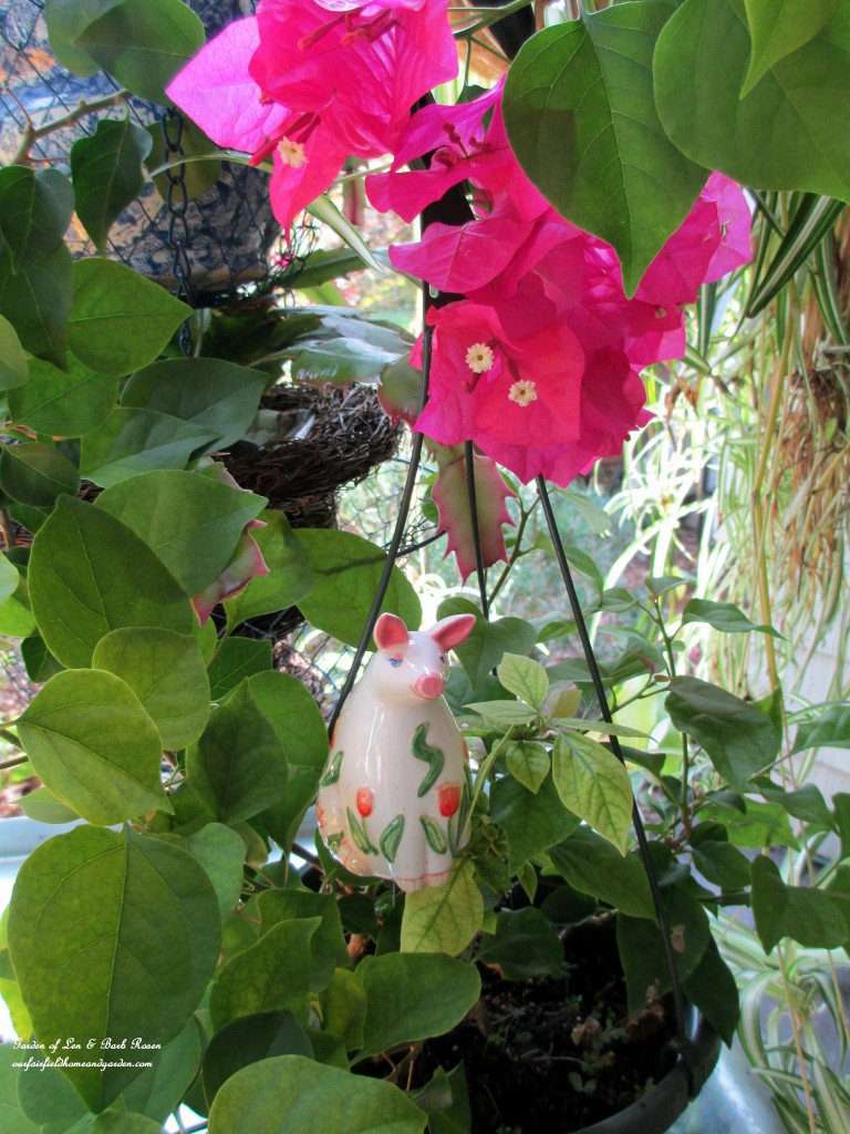 plant pokes https://ourfairfieldhomeandgarden.com/diy-project-plant-pokes-from-vintage-salt-pepper-shakers/