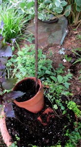 planter diy planter diy https://ourfairfieldhomeandgarden.com/diy-project-build-your-own-tipsy-pots-planter/