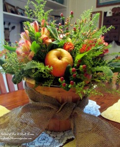 Apple Harvest Basket https://ourfairfieldhomeandgarden.com/diy-project-arrange-your-own-fall-apple-harvest-basket/