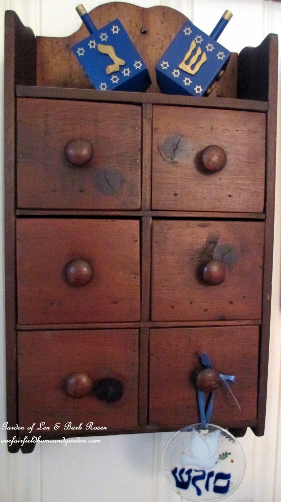 spice box https://ourfairfieldhomeandgarden.com/its-beginning-to-look-a-lot-like-chanukah/