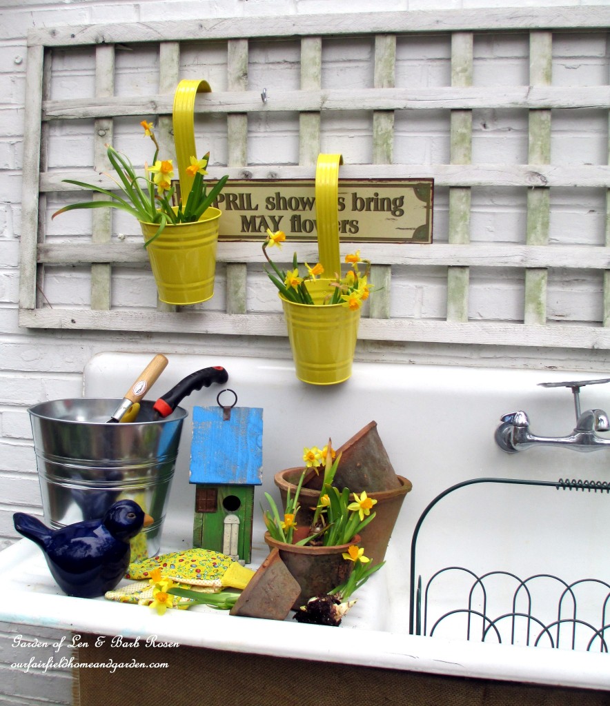 April planters https://ourfairfieldhomeandgarden.com/spring-is-busting-out-all-over/