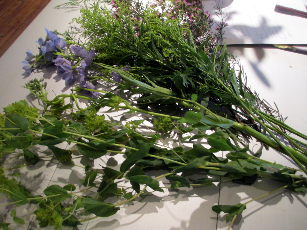 https://ourfairfieldhomeandgarden.com/diy-project-blooming-topiary/Step # 3  ~ use the waxflower, alstroemeria, bupleurum, and delphinium to cover the oasis