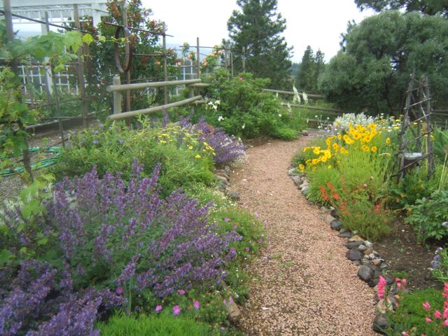 Sensible Gardening's beautiful garden