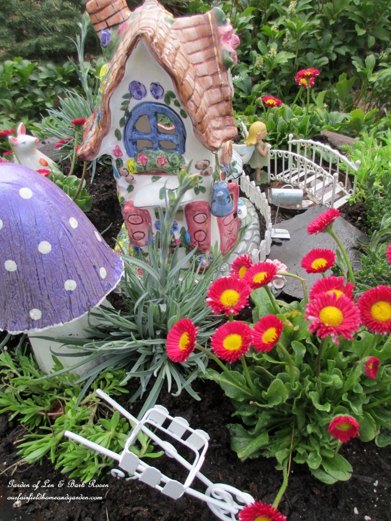 Fire Pit Fairy Garden https://ourfairfieldhomeandgarden.com/a-fire-pit-fairy-garden-choose-your-favorite/