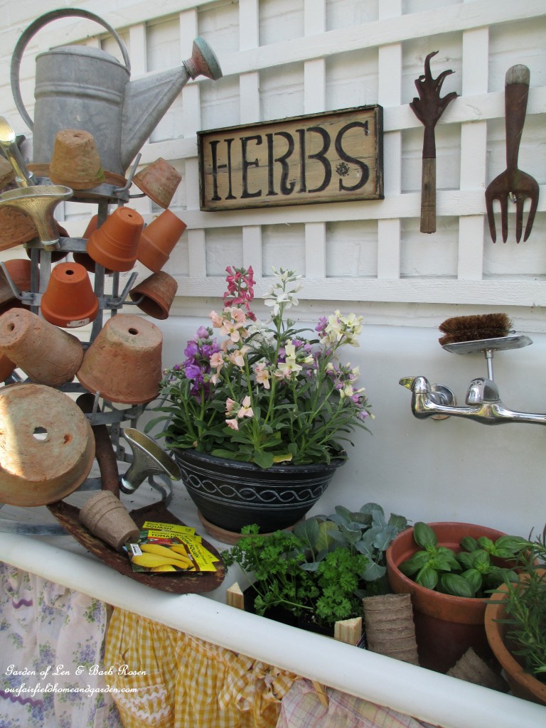 potting bench https://ourfairfieldhomeandgarden.com/its-about-blooming-time-spring-potting-time/