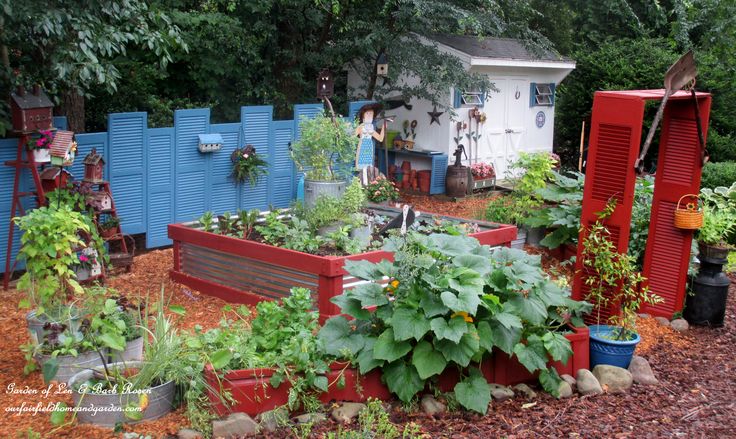Shutter Garden https://ourfairfieldhomeandgarden.com/salvaged-the-32-shutter-challenge-repurposing-shutters-in-the-garden/