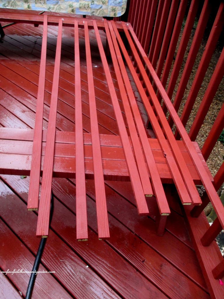 Catio https://ourfairfieldhomeandgarden.com/build-a-catio-a-tiny-screen-house-for-kitty-cats/