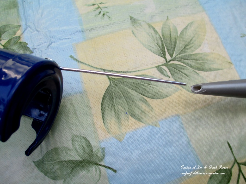 Caulking the planter https://ourfairfieldhomeandgarden.com/diy-windowsill-windowboxes/