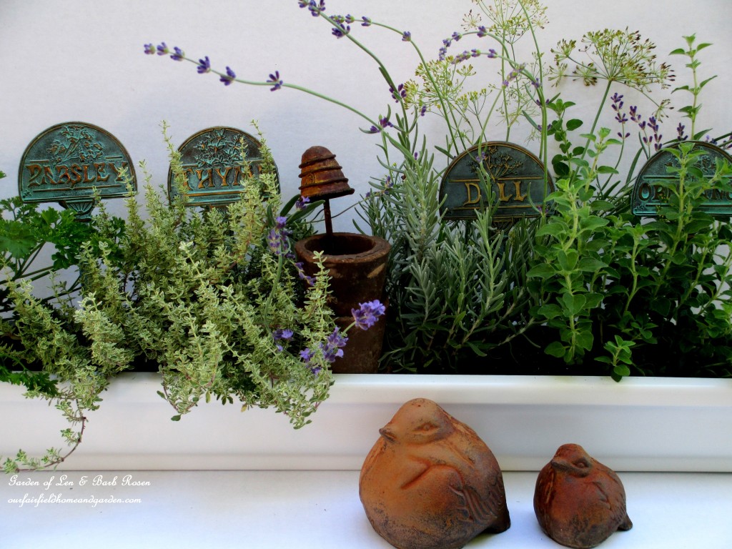 herb windowbox https://ourfairfieldhomeandgarden.com/diy-windowsill-windowboxes/