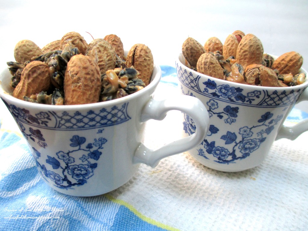 Teacups filled with suet mix. https://ourfairfieldhomeandgarden.com/birdfeeders-use-what-you-have/