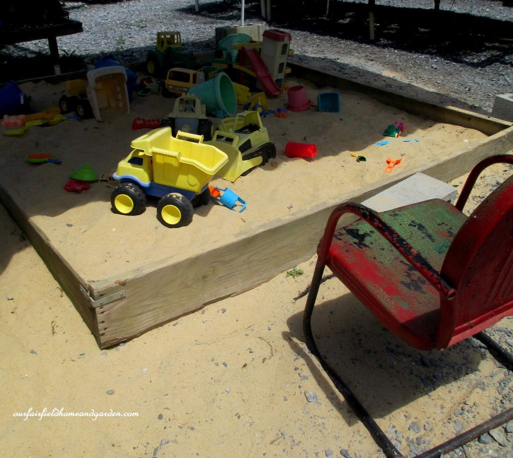 Groff's even has a sand box if the kids get bored! https://ourfairfieldhomeandgarden.com/road-trip-lancaster-county-greenhouses/