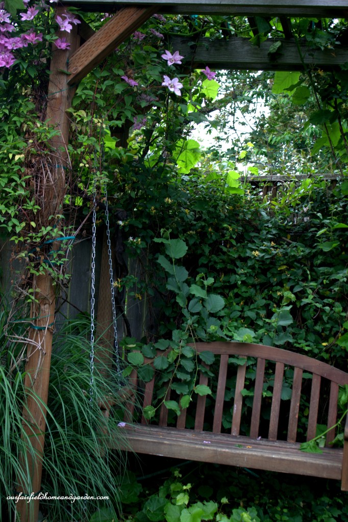 Arbor Swing ~ Cottage In the Roses https://ourfairfieldhomeandgarden.com/cottage-in-the-roses/