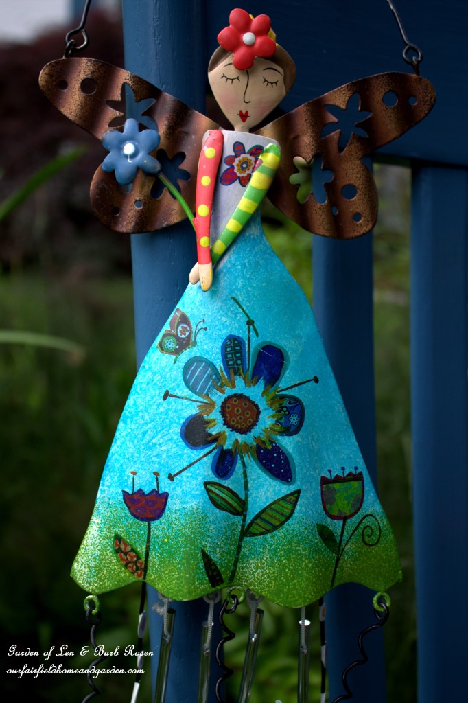 DIY ~ Chair Planter https://ourfairfieldhomeandgarden.com/diy-chair-planter/