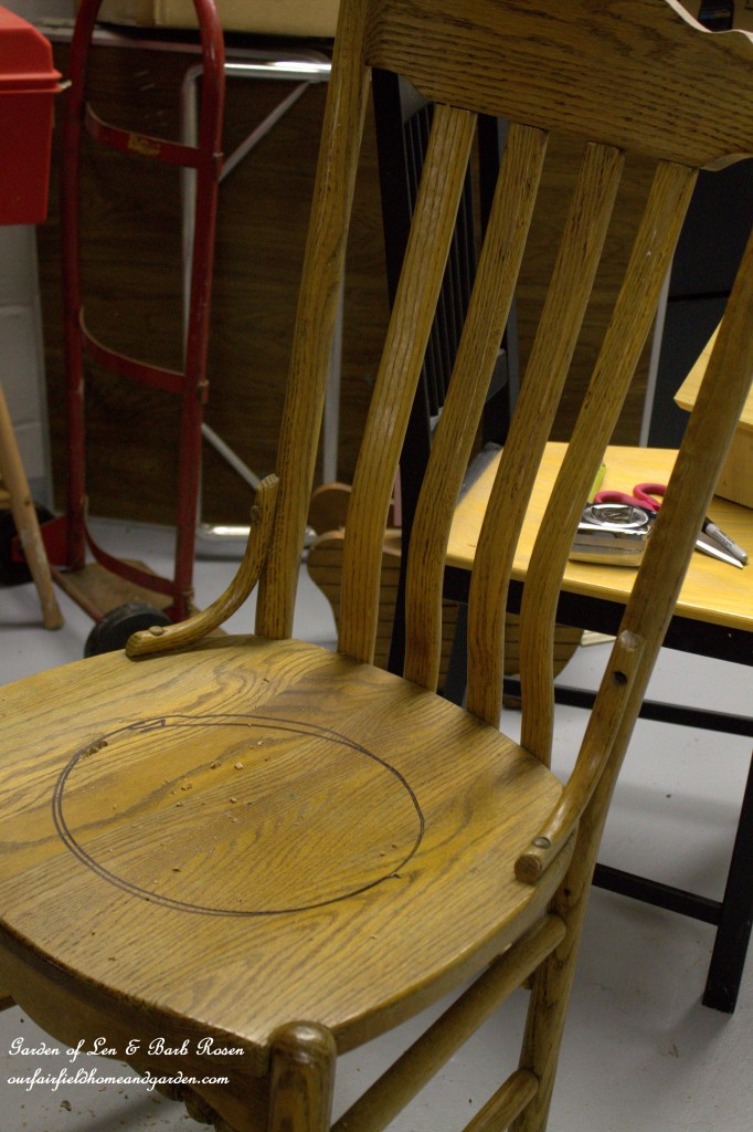 DIY ~ Chair Planter https://ourfairfieldhomeandgarden.com/diy-chair-planter/