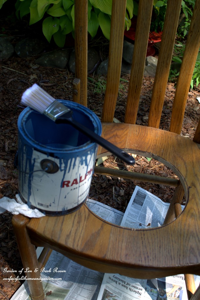 DIY ~ Chair Planter https://ourfairfieldhomeandgarden.com/diy-chair-planter/