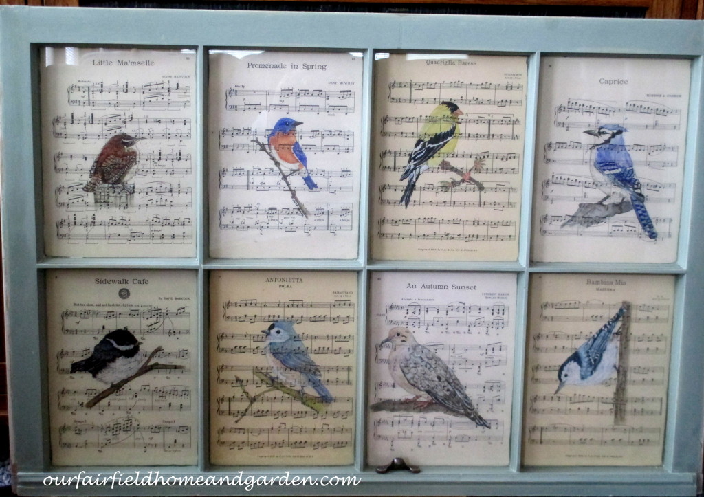 Repurposed Window Picture Frame https://ourfairfieldhomeandgarden.com/recycled-window-picture-frame/