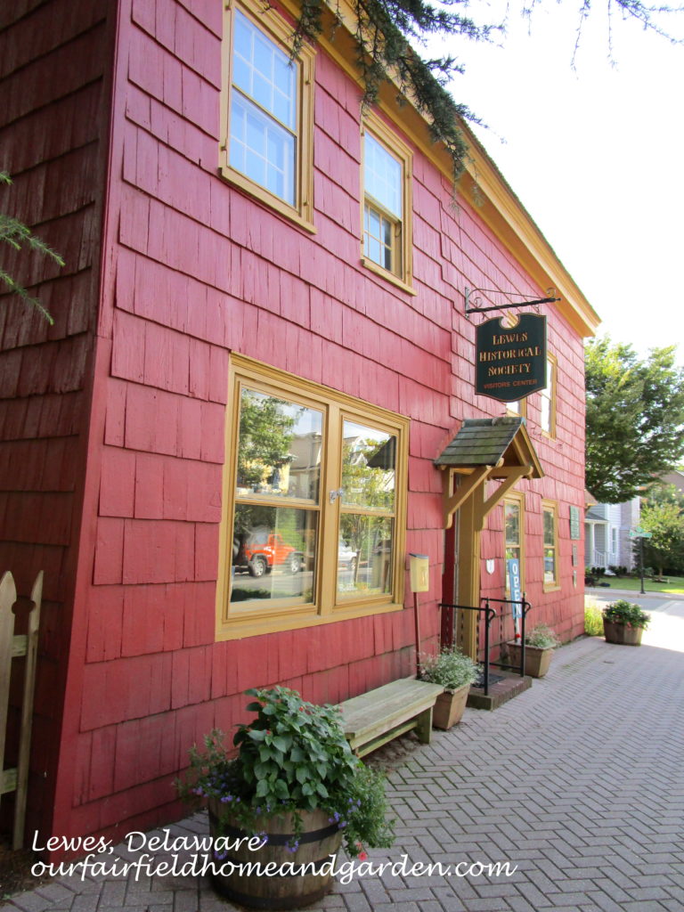 Lewes Beach, DE https://ourfairfieldhomeandgarden.com/field-trip-lewes-beach-get-a-way/