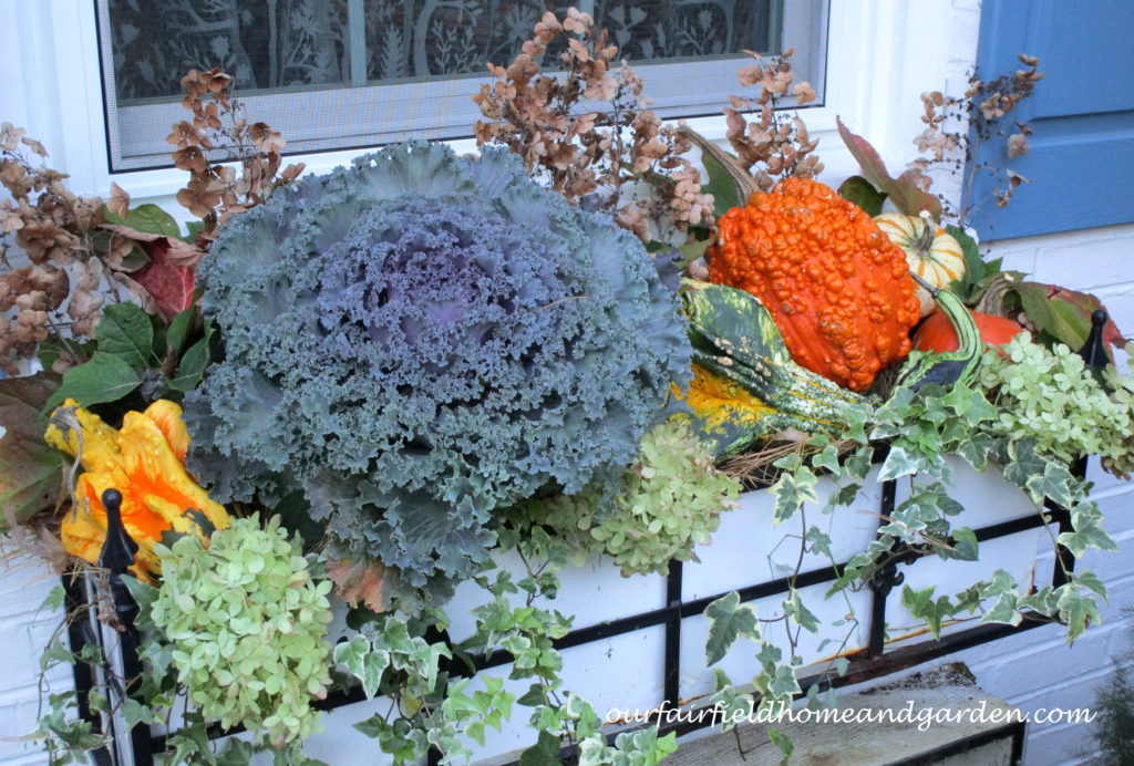 Decorate for Fall Naturally https://ourfairfieldhomeandgarden.com/decorate-for-fall-naturally/